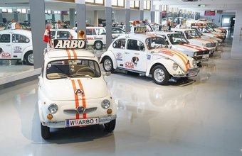 Ausstellung historischer ARBÖ Pannenfahrzeuge im Automuseum der Fam. Fehr in Wr. Neustadt